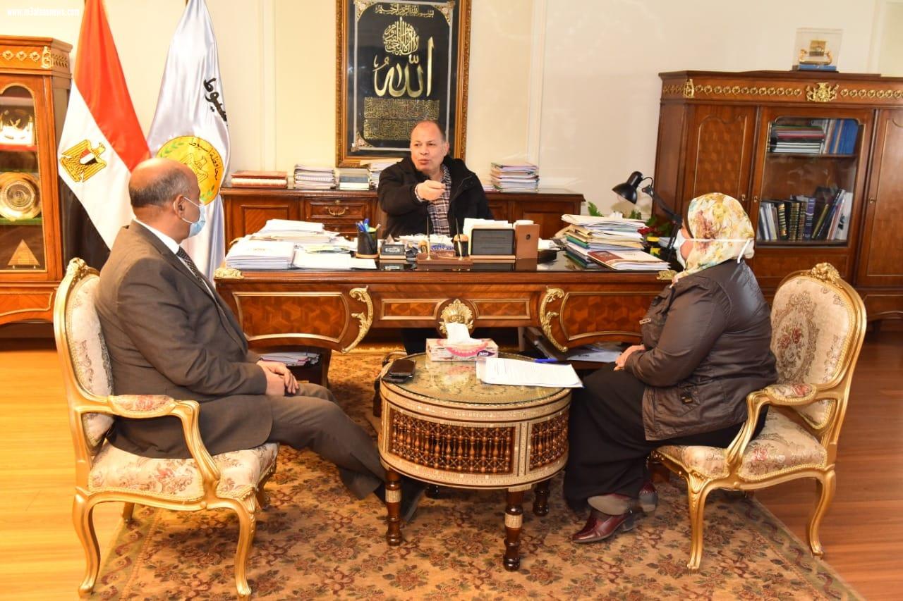 محافظ أسيوط يلتقي مدير مكتبة مصر العامة لمتابعة أعمال التطوير والتجهيز للافتتاح في أقرب وقت ممكن