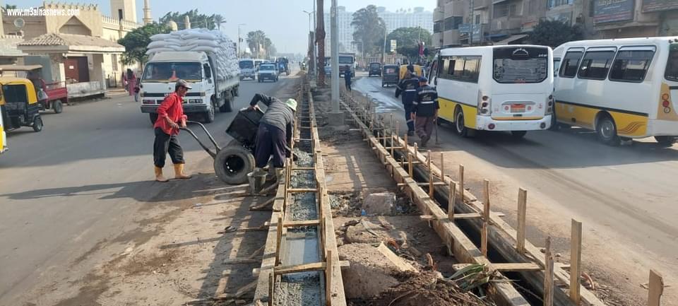 استمرار أعمال الرصف ورفع كفاءة الطرق بشوارع مدن وقرى كفر الشيخ