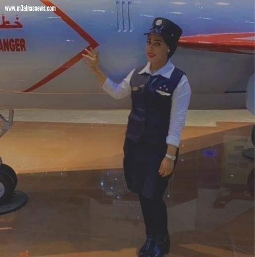 الزميل السيد شحاتة ... يهنىء كابتن طيار ... أسماء سليمان لحصولها هلى درجة رقيب 