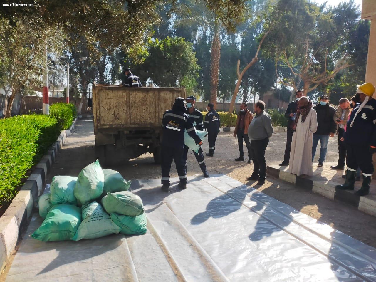 محافظ أسيوط : ورش عمل ودورات تدريبية للعاملين بمنظومة النظافة بالمحافظة بالتعاون مع البرنامج الوطنى لادارة المخلفات الصلبة وهيئة التعاون الالمانية