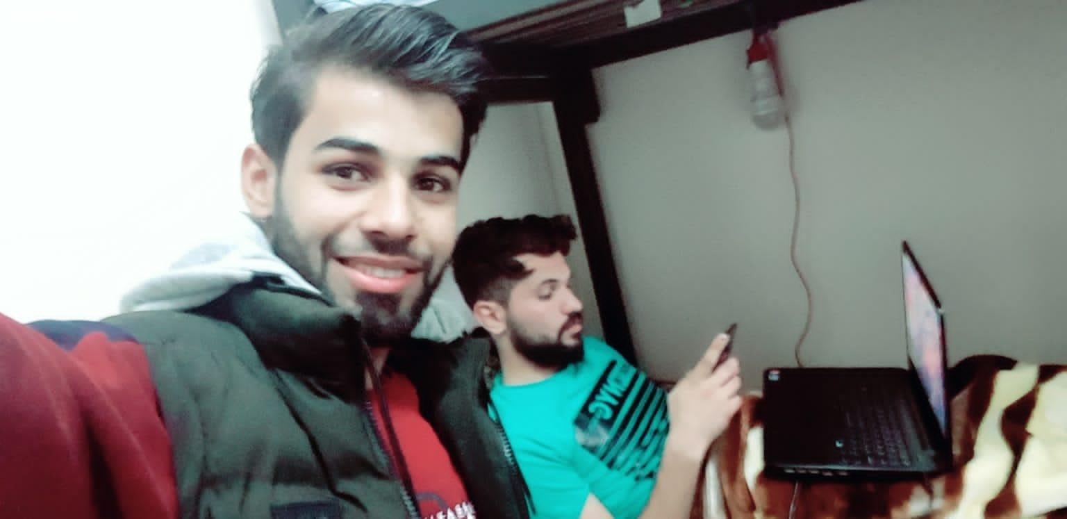 أنمار النقيب: أقدم شروحات تعليمية للطلبة وكورسات مجانية للجامعات بحكم الواجب