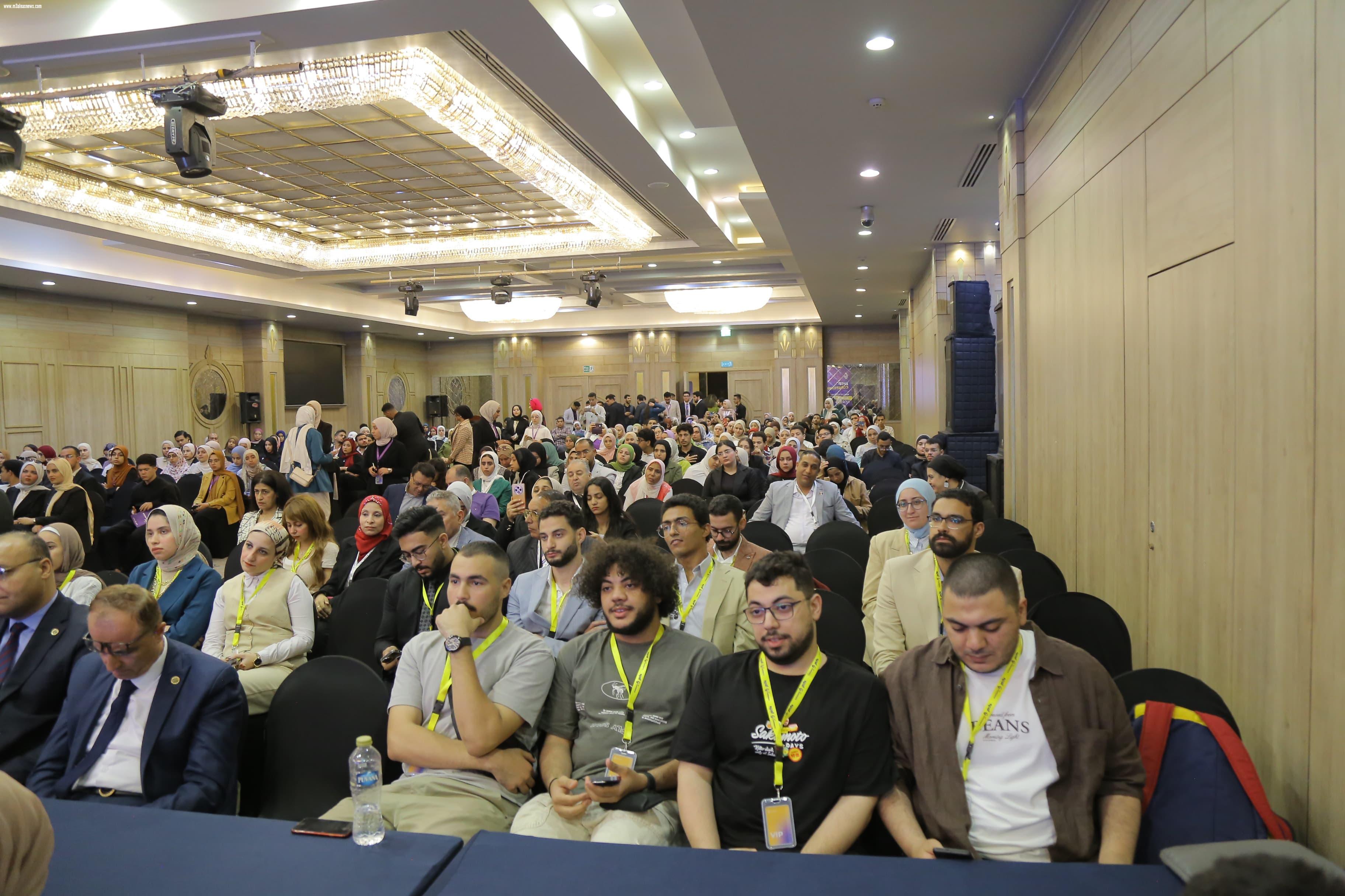 انطلاق فعاليات مؤتمر الاتحاد المصري لطلاب كلية الصيدلة (EPSF) وسط أجواء احتفالية