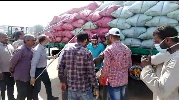 محافظ أسيوط يعلن تسهيل كافة الاجراءات لاستلام القمح من المزارعين بـ 27 مركز تجميع وتوريد 574 طن حتى الآن