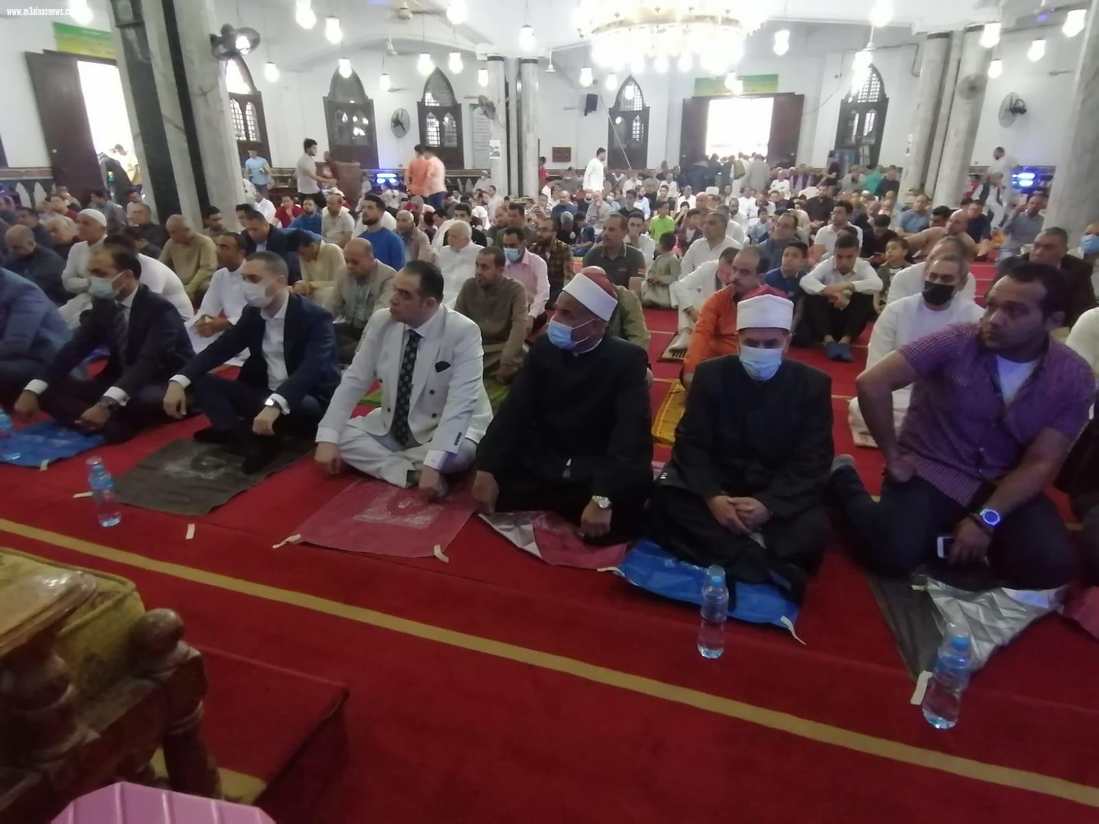اداء الآلاف صلاة العيد ب 2513 مسجدا بمدن وقرى كفر الشيخ