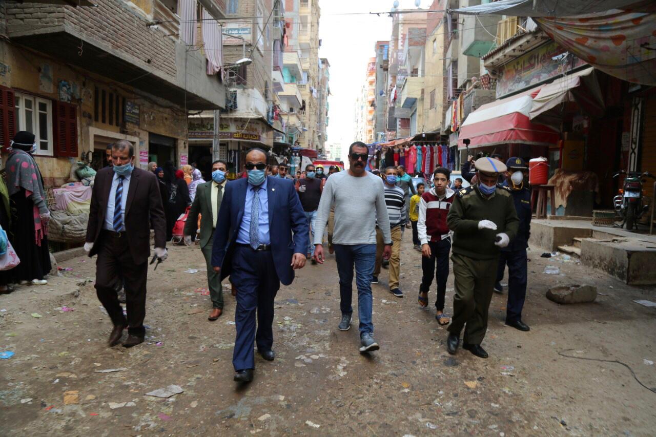 الحماية المدنية بكفرالشيخ تشارك بحملات تطهير وتعقيم شوارع المحافظة