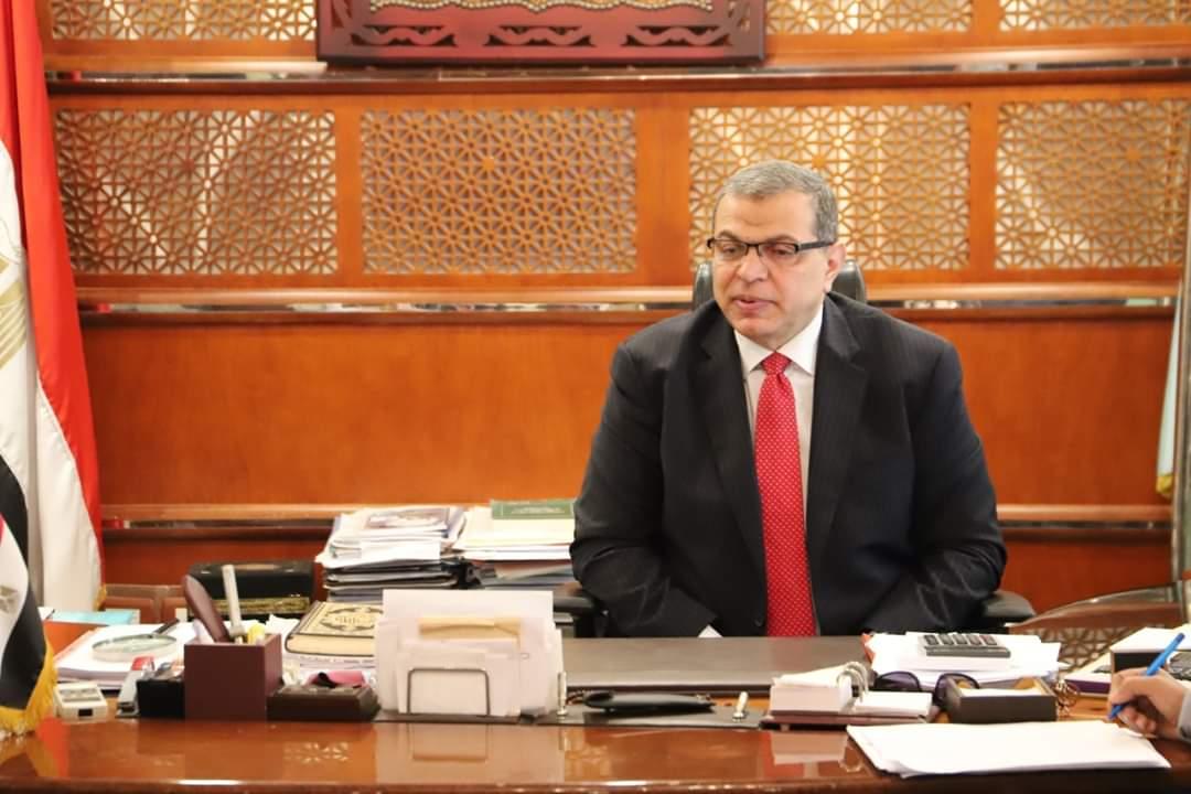 القوى العاملة: 17 ألف عامل غير منظم  بالإسماعيلية يصرفون 8 ملايين جنيه المنحة الرئاسة