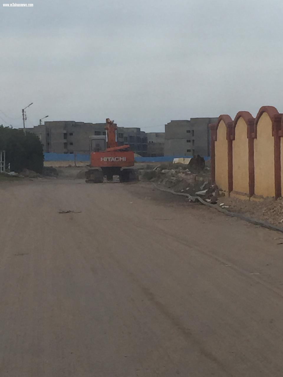 بالصور.. قرى بلطيم السياحية تستغل فترة حظر التجوال وتوصل التيار الكهربائى دون تصريح.. والكهرباء.. الوضع تحت السيطرة