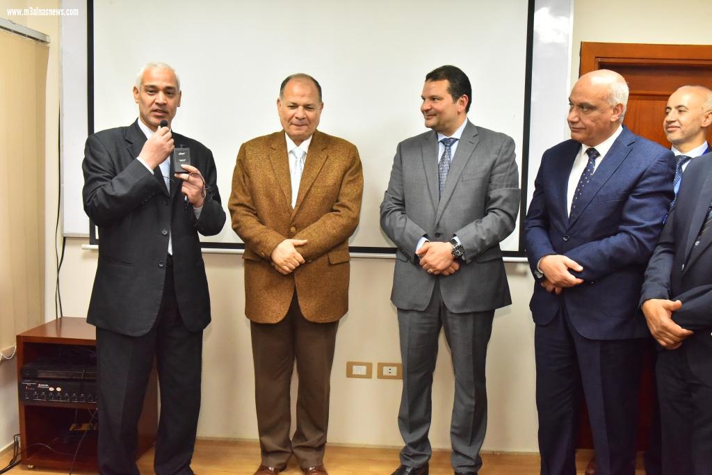 نائب وزير المالية ومحافظ أسيوط يفتتحان أعمال تطوير ورفع كفاءة مبنى المديرية المالية