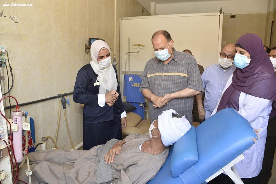 بحضور بعض أعضاء مجلس النواب محافظ أسيوط يتفقد مستشفى أبنوب المركزي تمهيدًا لاحلالها وتجديدها بالكامل لتصبح مستشفى نموذجي لخدمة مركز أبنوب وقراه