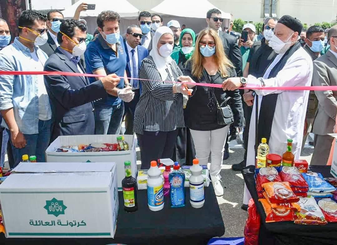 بحضور وزيري التضامن والشباب « مصر الخير» تطلق أكبر قافلة مساعدات   الغذائية الي ١٧ محافظة بإجمالي   ٦٥ الف كرتونة