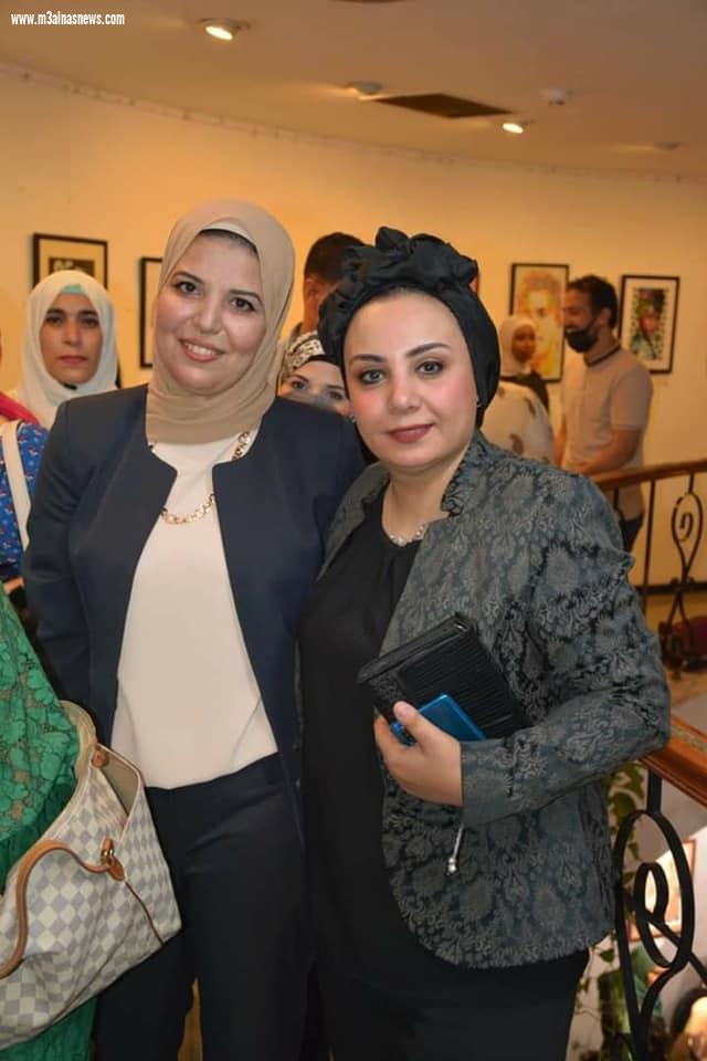 صالون بينيلوا للفنون يتبني الفن الأكثر جماهيرية ليعالج مشاكل مجتمعية