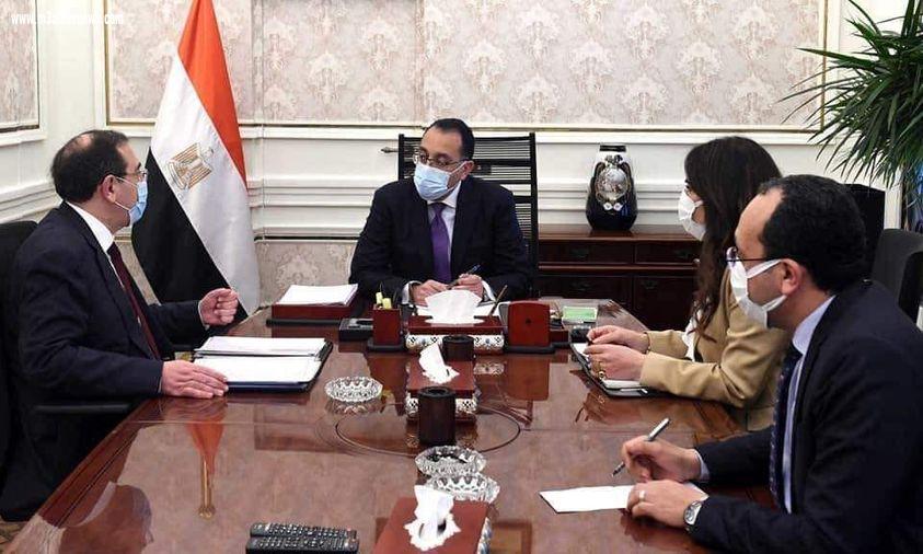 وزير البترول يؤكد توافر المنتجات البترولية عند مستويات آمنة