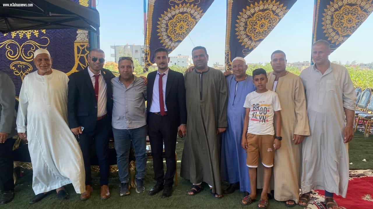 المهندس حسن الشيخ يشارك في أفراح عائلات داوود بقرية 59 الخاشعة