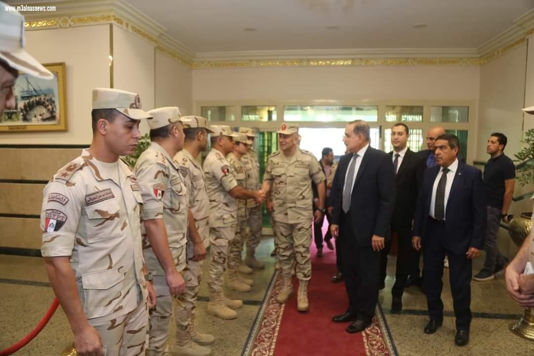 محافظ كفر الشيخ وقائد قوات الدفاع الشعبي والعسكري يشهدان فعاليات التدريب العملي المشترك ضد الازمات