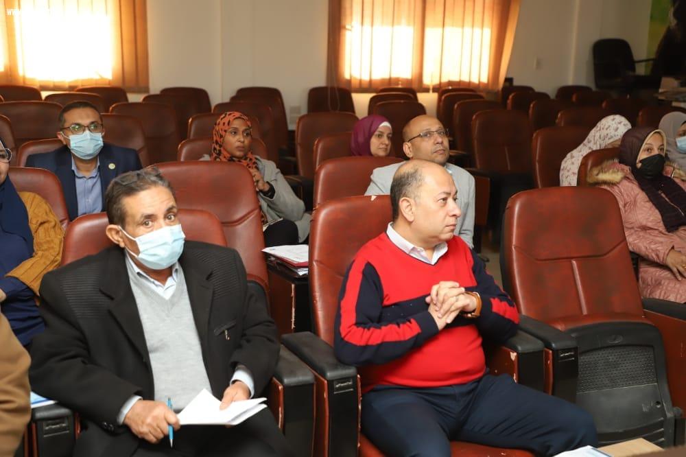 مياه أسيوط.. تعقد إجتماع لمناقشة الخطة الاستراتيجية لمشروع الدعم الفني للحلول المتكاملة للمياه تمهيدا لاعتمادها.