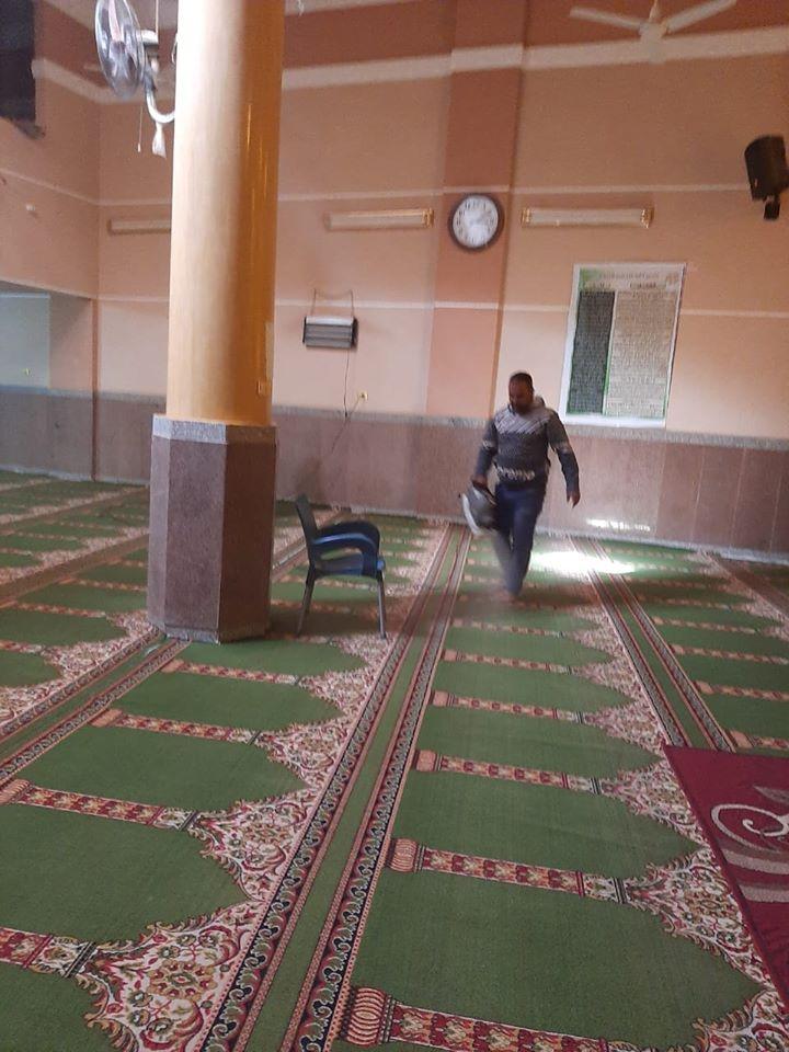 حملات رش وتطهير مستمرة بقرى ومراكز أسيوط للوقاية من فيروس كورونا المستجد