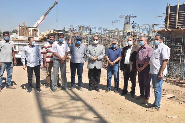  1.7 مليار جنيه تكلفة  مشروع محور ديروط الحر و محافظ أسيوط  يتفقد أعمال تنفيذ