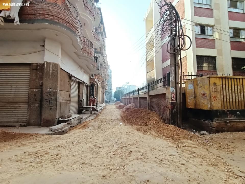 استمرار أعمال الرصف ورفع كفاءة الطرق بشوارع مدن وقرى كفر الشيخ
