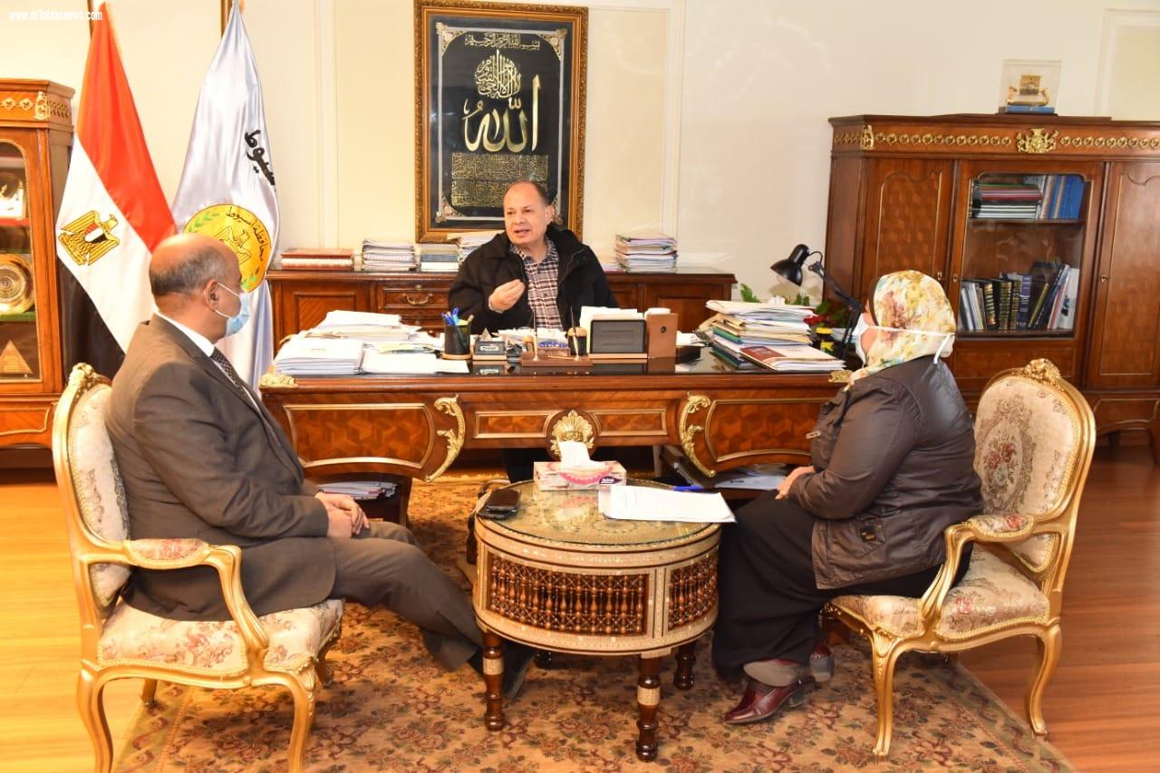 محافظ أسيوط يلتقي مدير مكتبة مصر العامة لمتابعة أعمال التطوير والتجهيز للافتتاح في أقرب وقت ممكن