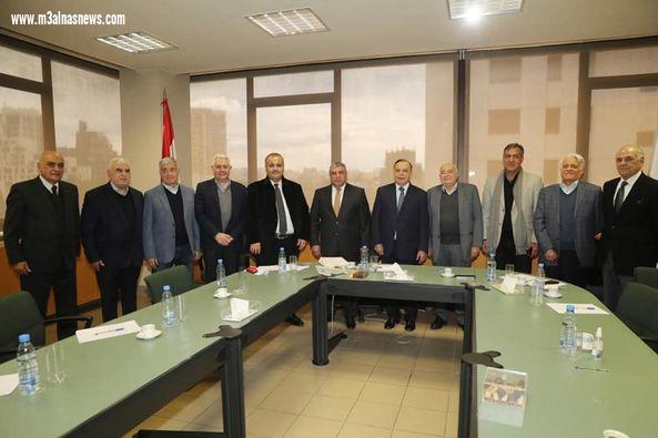 السنافي من بيروت : 