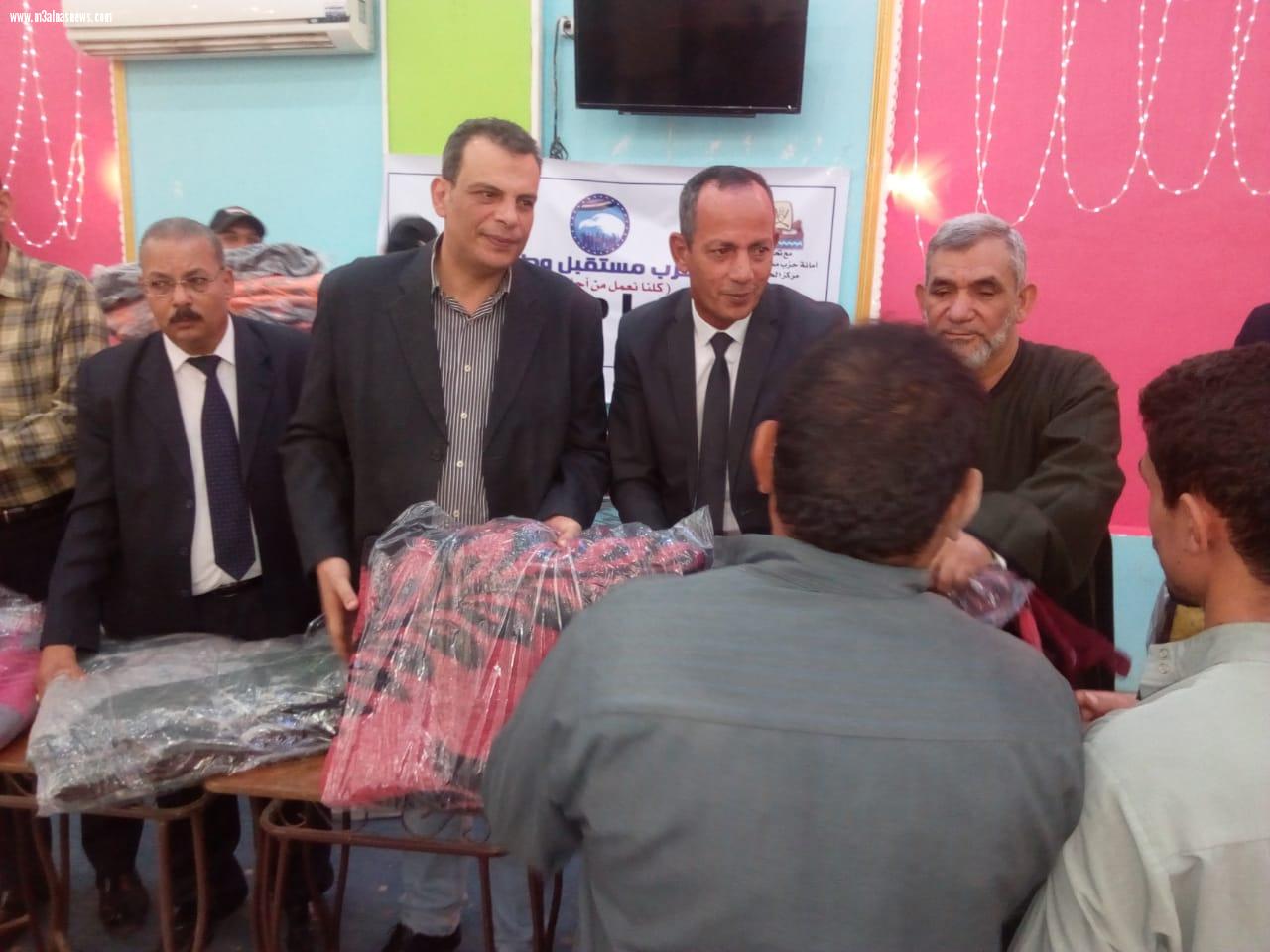 مستقبل وطن بكفرالشيخ يستهدف توفير 5000 بطانية ضمن مبادرة 