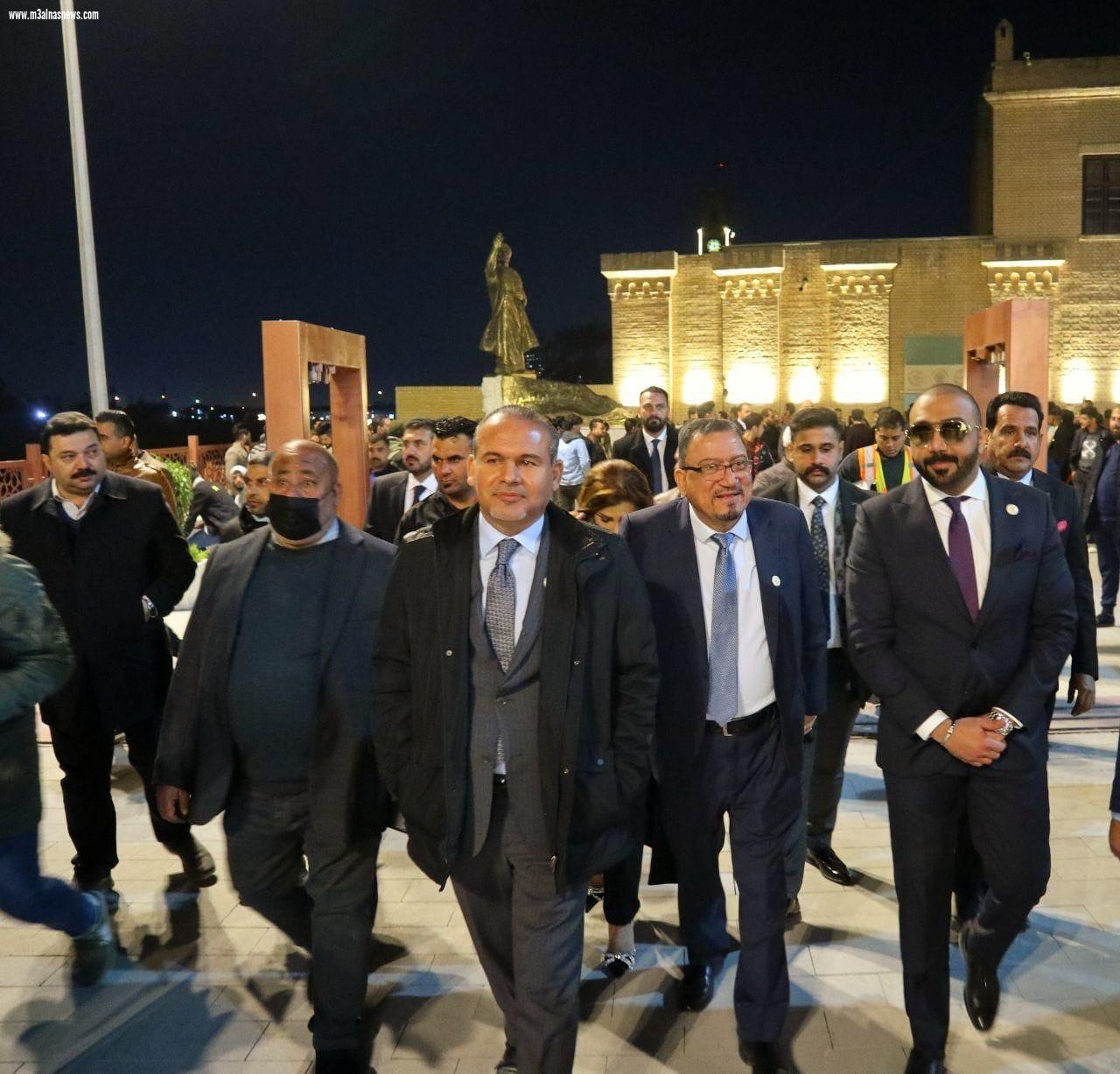 تزامنًا مع أولى حفلاته في أربيل.. مصطفى العبد لله في جولة ببغداد ترويجًا للسياحة