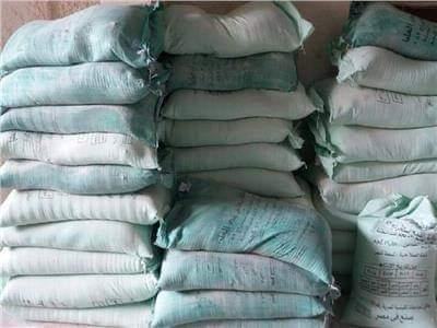 ضبط 624 شيكارة دقيق بلدى مُدعم بقيمة 235 ألف جنيه قبل بيعهم بالسوق السوداء