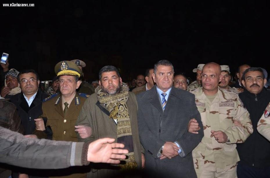 الآلاف من أهالى 