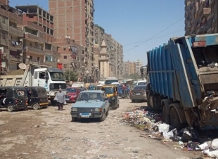 معاناة سكان عرب أبو طويلة من تراكم القمامة 