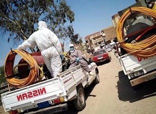 حملات تطهير وتعقيم مُكبرة بقرية الزعفران بكفرالشيخ الخاضعة للعزل الصحي