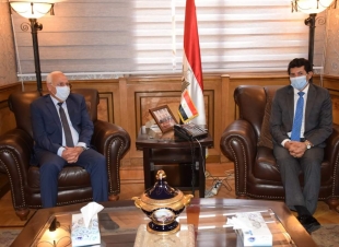 وزير الرياضة ومحافظ بورسعيد مع وزير الإسكان يبحثون انشاء المدينة الرياضية