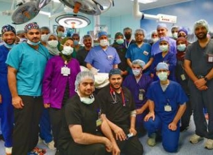 في عملية مدتها 7 ساعات.. نجاح فصل توأم سيامي سعودي