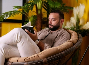   أحمد عثمان يكشف عن أحدث أعماله الروائية وتحويلها لعمل درامى قريبًا
